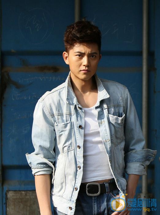 田峻丞休闲写真 田峻丞高清写真_田峻丞高清剧照