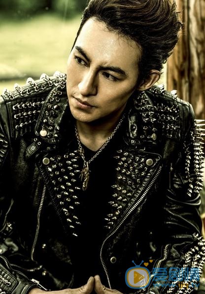 威力斯硬汉写真 威力斯高清写真_威力斯高清剧照