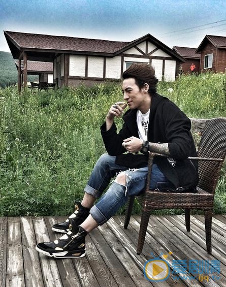 威力斯生活照 威力斯高清写真_威力斯高清剧照