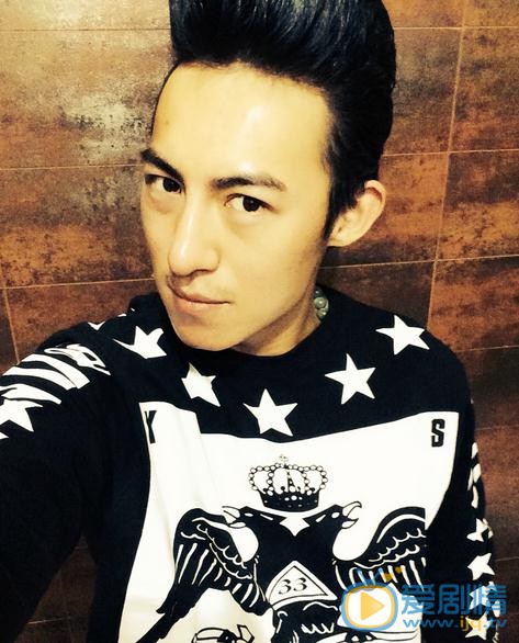 威力斯生活照 威力斯高清写真_威力斯高清剧照