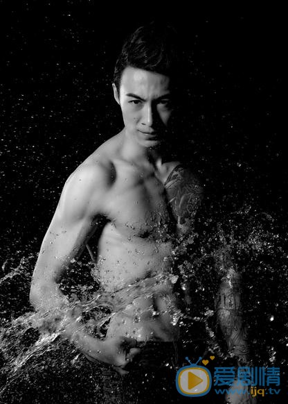 威力斯硬汉写真 威力斯高清写真_威力斯高清剧照