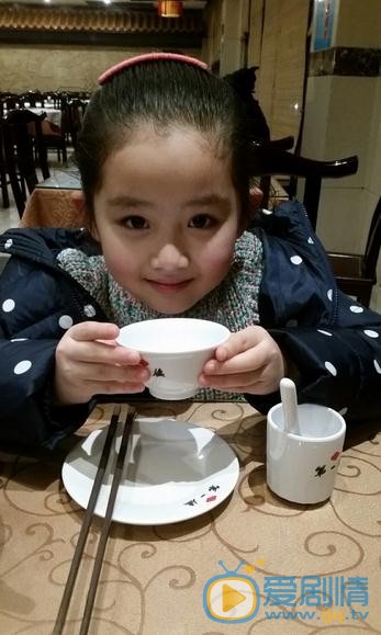 王亭文生活照 王亭文高清写真_王亭文高清剧照
