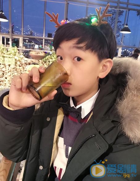 黄天崎生活照 黄天崎高清写真_黄天崎高清剧照