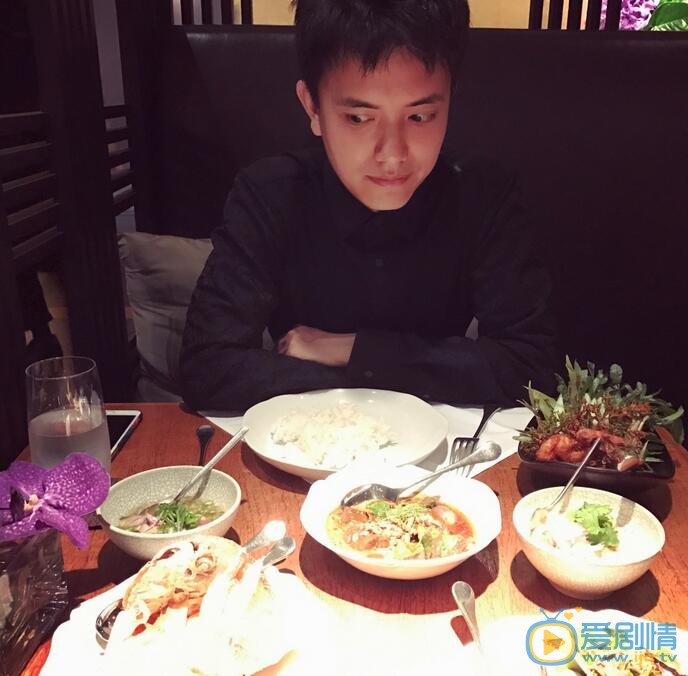 饶威生活照 饶威高清写真_饶威高清剧照