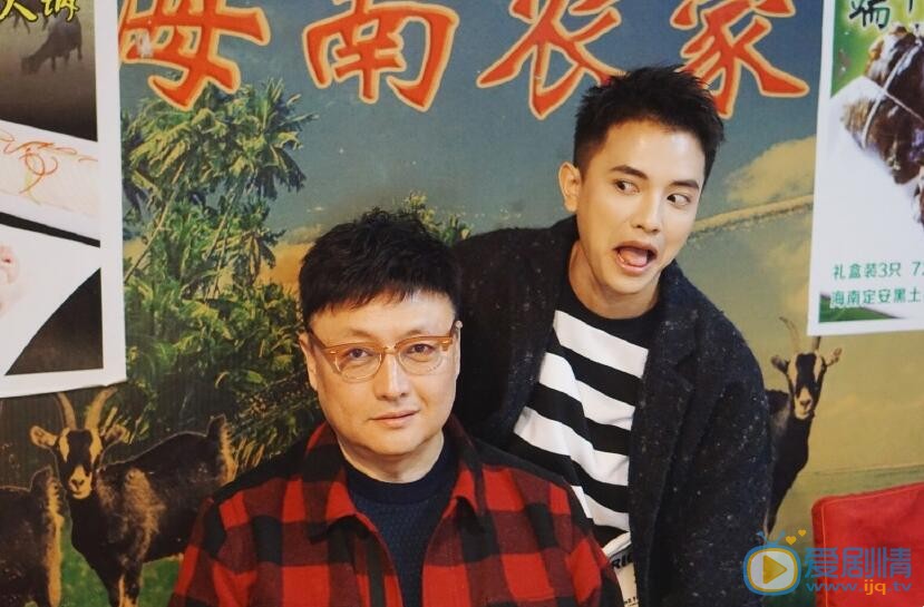 饶威与家人合照 饶威高清写真_饶威高清剧照