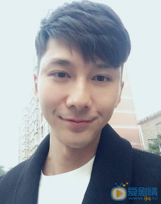 赵东昊生活照 赵东昊高清写真_赵东昊高清剧照