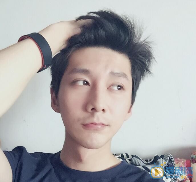赵东昊生活照 赵东昊高清写真_赵东昊高清剧照