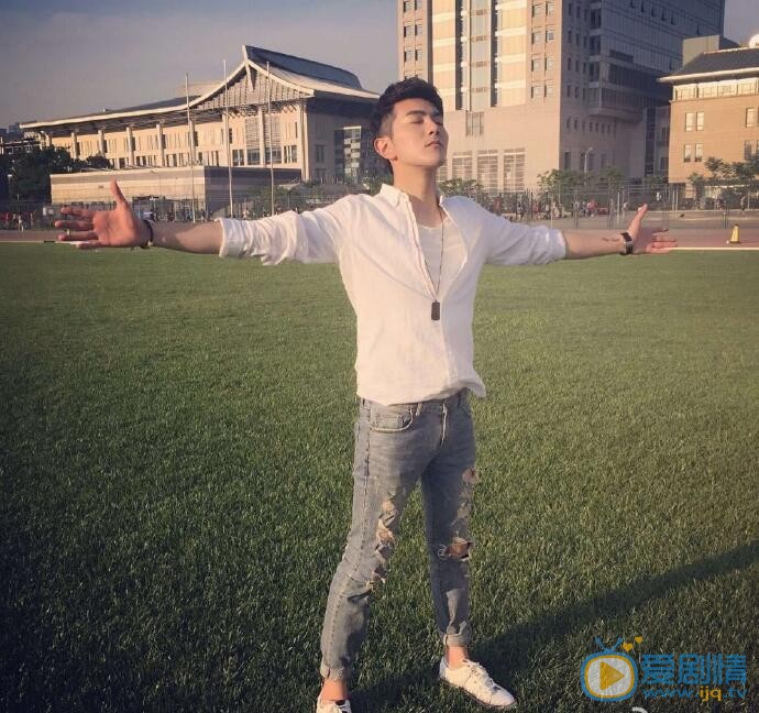 柏程俊生活照 柏程俊高清写真_柏程俊高清剧照