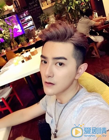 柏程俊生活照 柏程俊高清写真_柏程俊高清剧照
