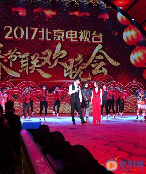 王嘉2017年春晚照 王嘉高清写真_王嘉高清剧照