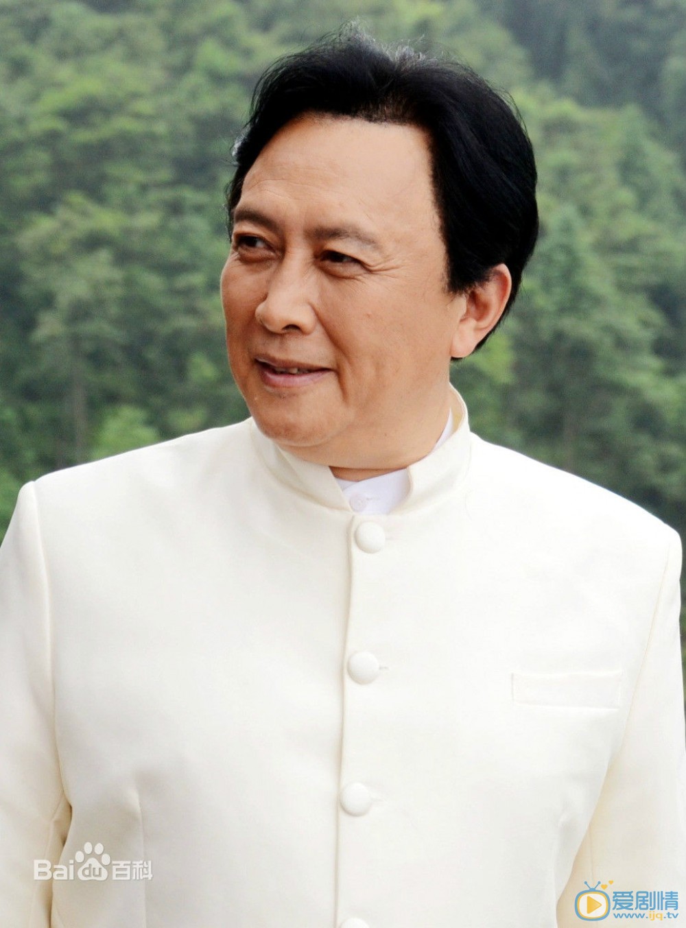 脊梁剧照