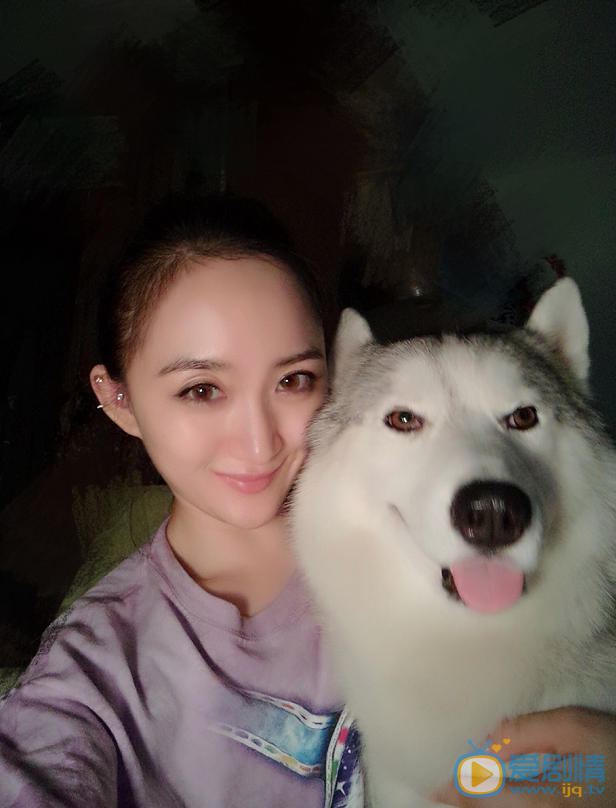 张冉怡生活照 张冉怡高清写真_张冉怡高清剧照