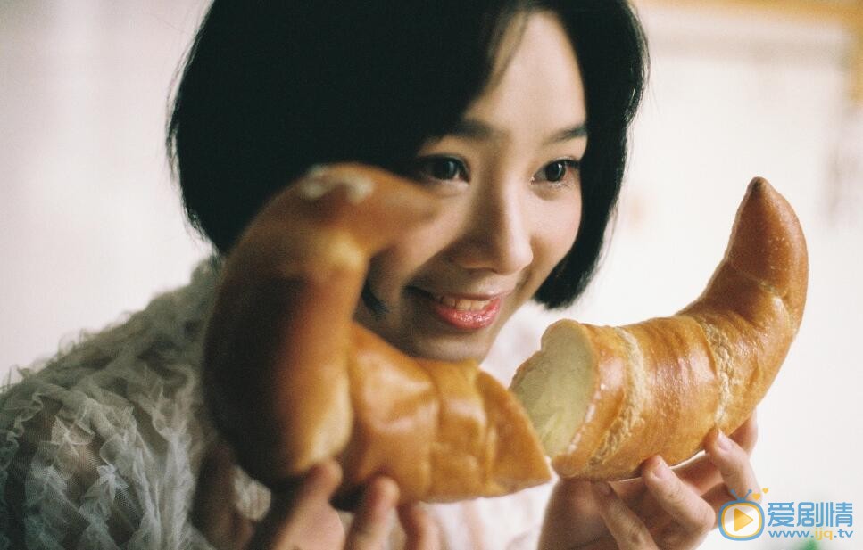 鲁照华笑面如花写真 鲁照华高清写真_鲁照华高清剧照