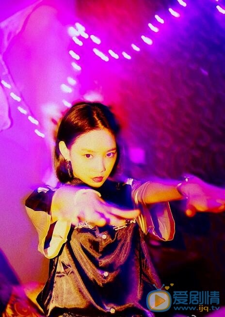 鲁照华冷艳写真 鲁照华高清写真_鲁照华高清剧照