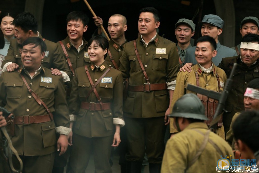 吕行《政委》剧照 吕行高清写真_吕行高清剧照