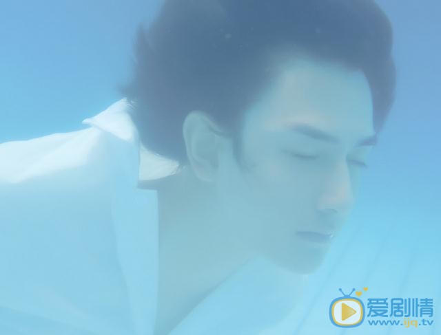 黄靖翔水中写真 黄靖翔高清写真_黄靖翔高清剧照