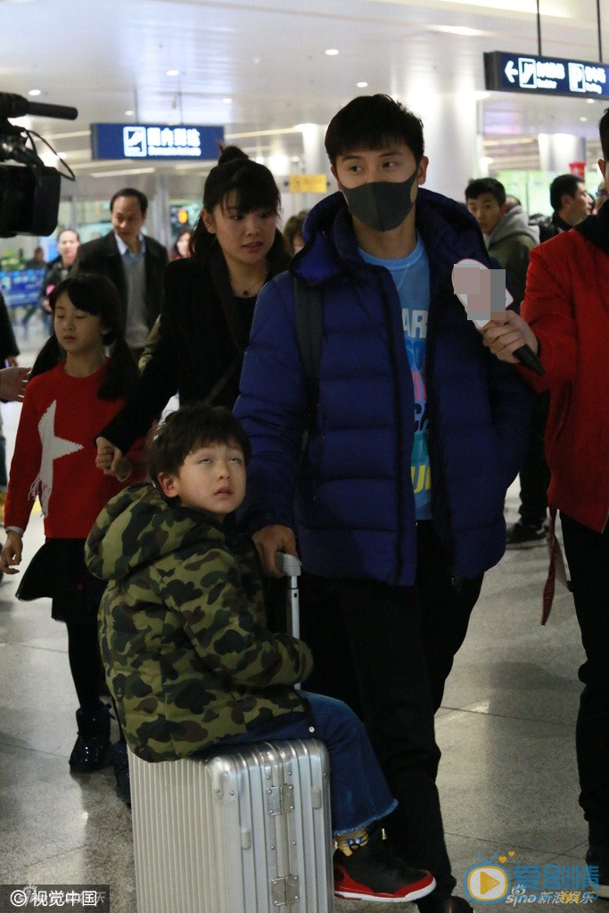 田亮全家福 田亮高清写真_田亮高清剧照