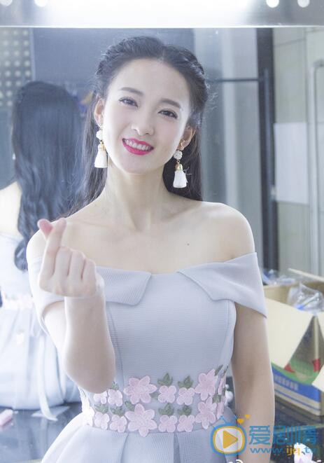 奇葩大会美女吴丹尼是谁？美女吴丹尼个人资料介绍