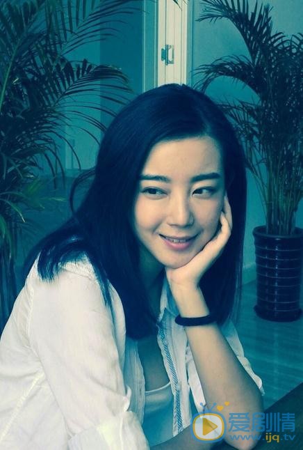 唐昕生活照 唐昕高清写真_唐昕高清剧照