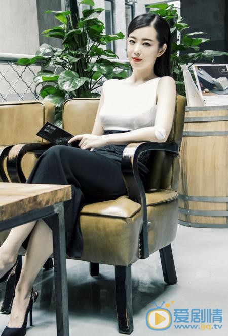 唐昕活动照 唐昕高清写真_唐昕高清剧照