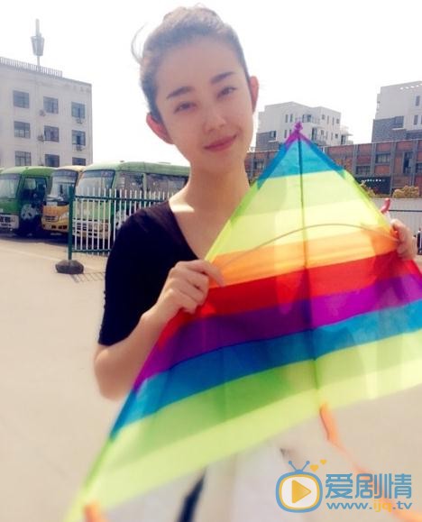 唐昕生活照 唐昕高清写真_唐昕高清剧照