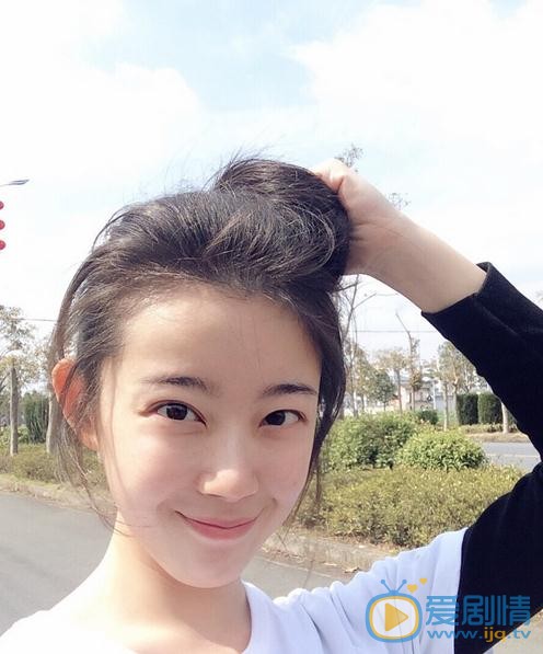 唐昕生活照 唐昕高清写真_唐昕高清剧照