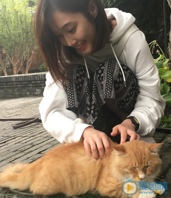 夏阳生活照 夏阳高清写真_夏阳高清剧照