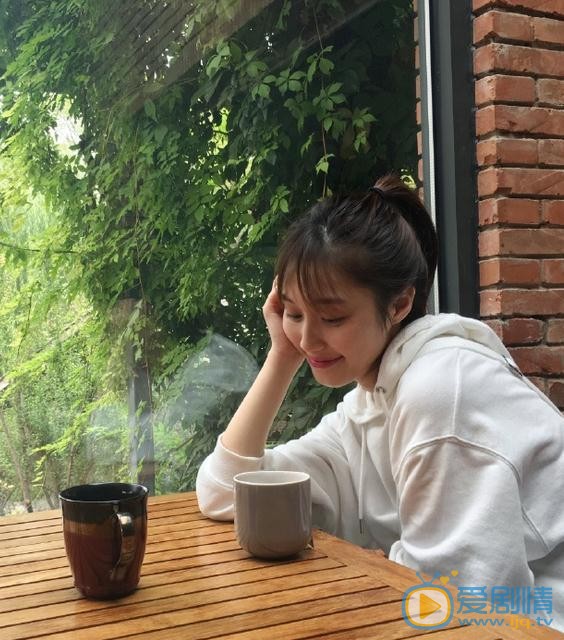 夏阳生活照 夏阳高清写真_夏阳高清剧照