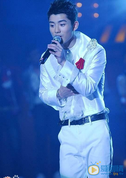 陈奕龙《加油好男儿》比赛照 陈奕龙高清写真_陈奕龙高清剧照