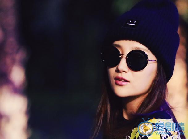 高洋休闲街拍 高洋高清写真_高洋高清剧照