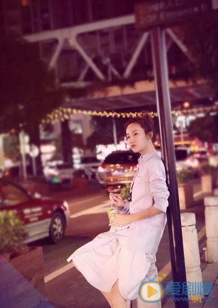 高洋夜色街拍 高洋高清写真_高洋高清剧照