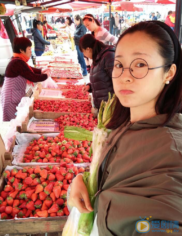 江一燕素颜照 江一燕高清写真_江一燕高清剧照