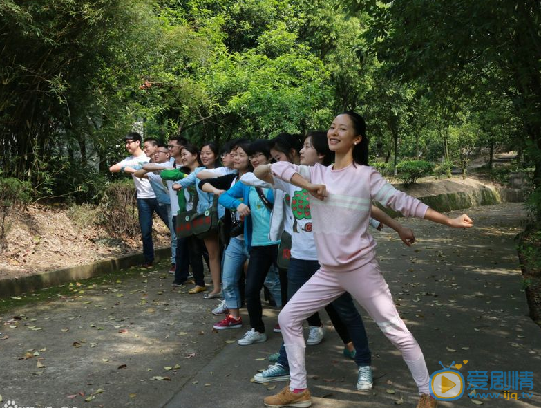 江一燕公益活动照 江一燕高清写真_江一燕高清剧照