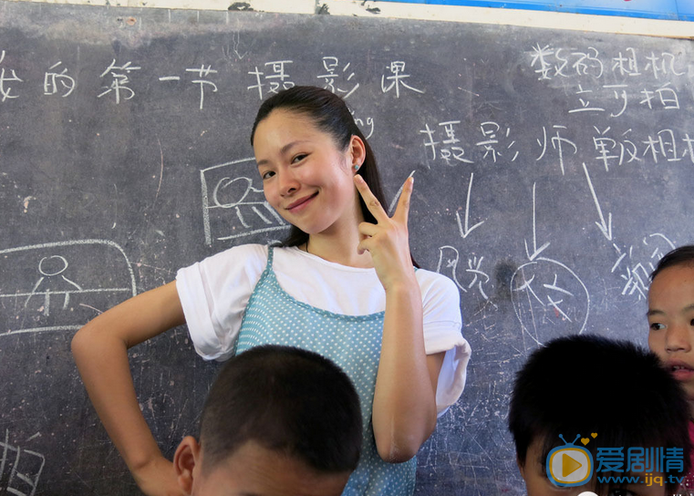 江一燕公益活动照 江一燕高清写真_江一燕高清剧照