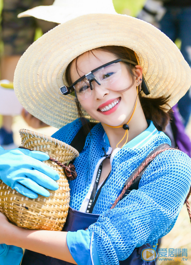 江一燕《我们来了》节目照 江一燕高清写真_江一燕高清剧照