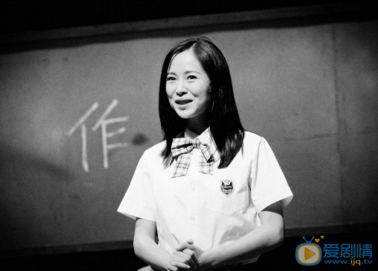 江一燕《七月与安生》话剧照 江一燕高清写真_江一燕高清剧照