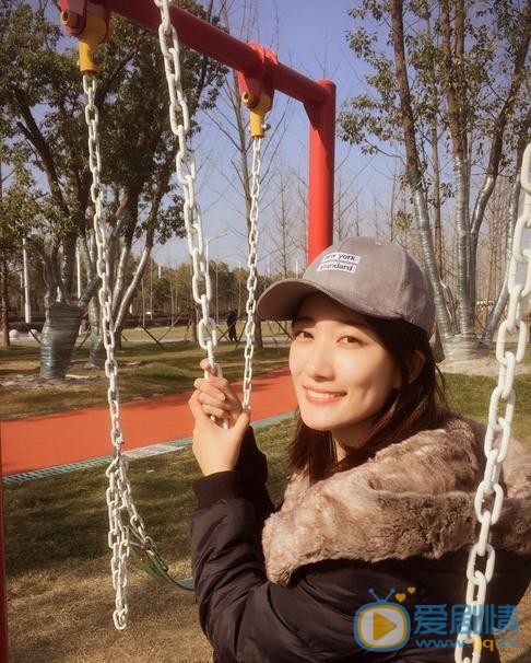 白茹生活照 白茹高清写真_白茹高清剧照