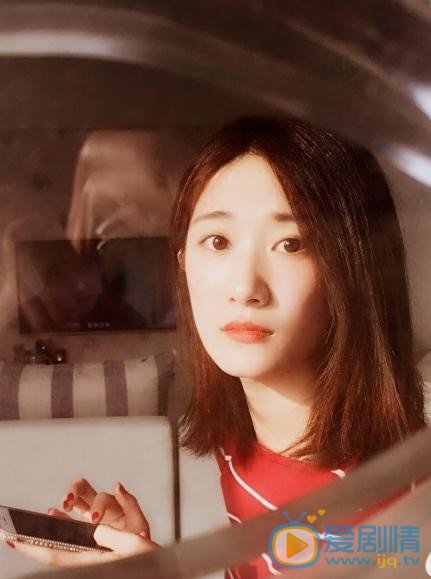 白茹生活照 白茹高清写真_白茹高清剧照