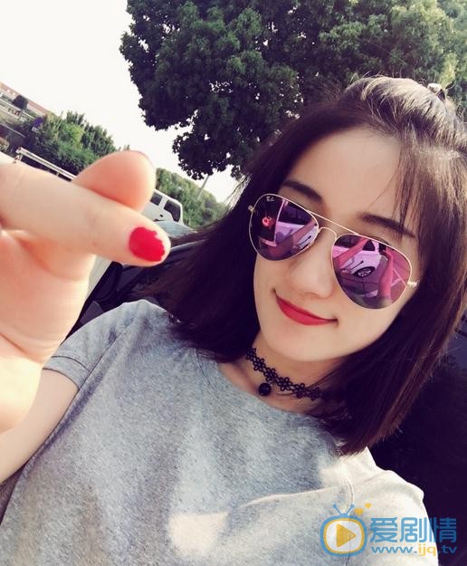 白茹生活照 白茹高清写真_白茹高清剧照