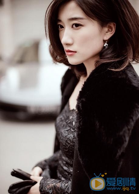 白茹街拍写真 白茹高清写真_白茹高清剧照