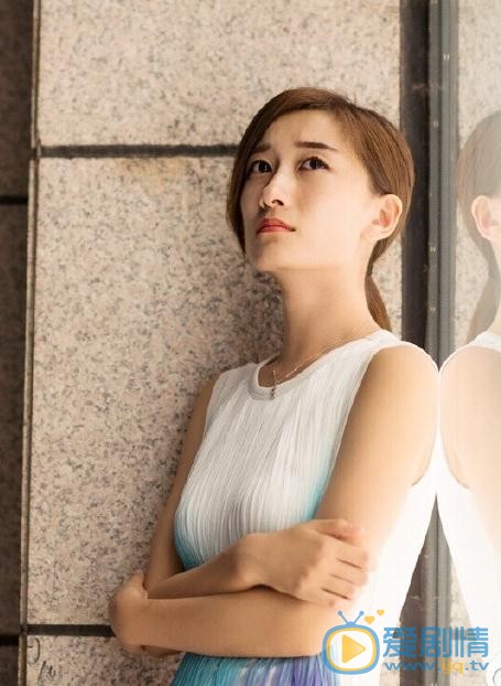 白茹街拍写真 白茹高清写真_白茹高清剧照