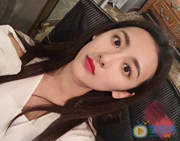 马月生活照 马月高清写真_马月高清剧照