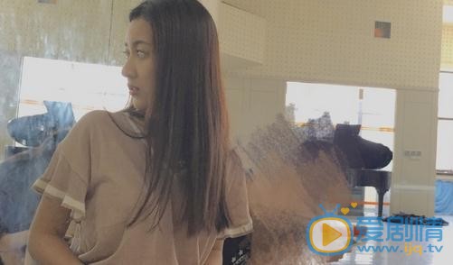 马月生活照 马月高清写真_马月高清剧照