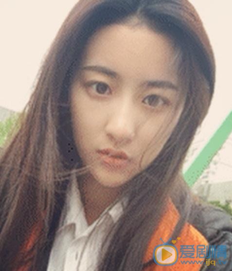 马月生活照 马月高清写真_马月高清剧照