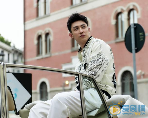 黄景瑜时尚街拍 黄景瑜高清写真_黄景瑜高清剧照