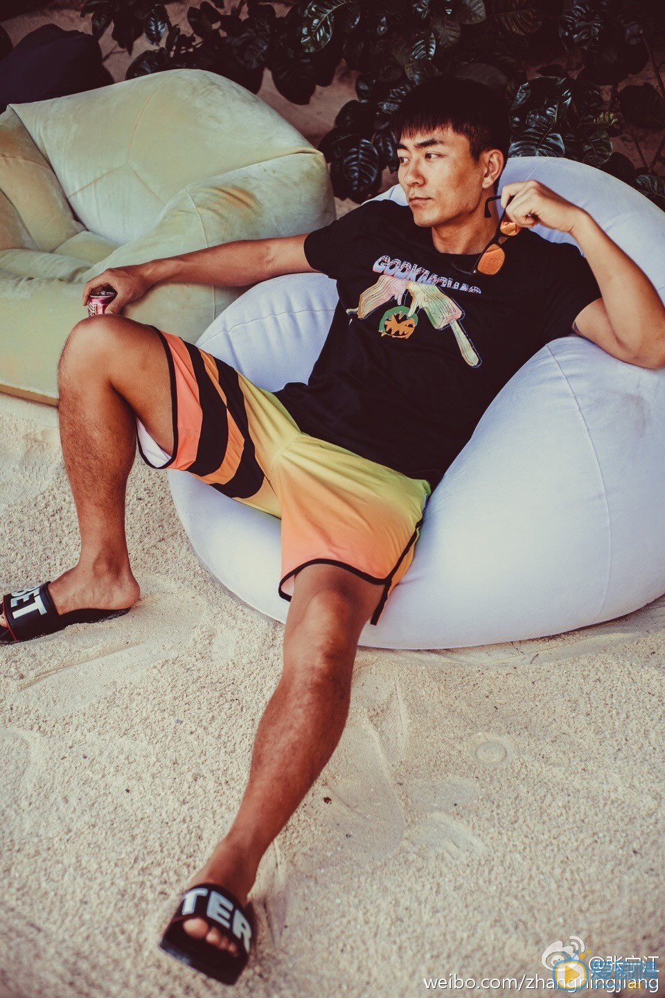 张宁江旅行街拍照 张宁江高清写真_张宁江高清剧照