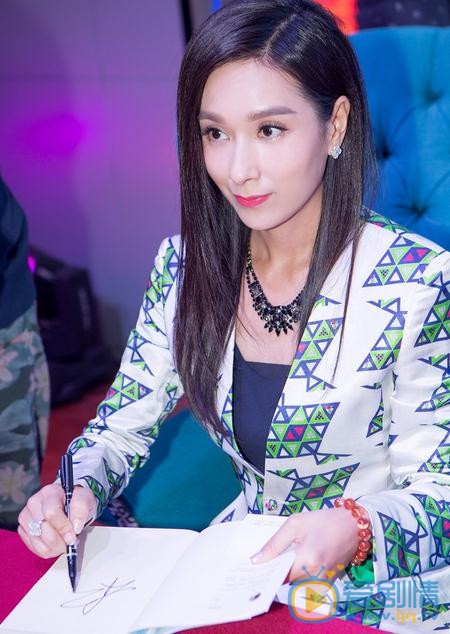 杨恭如活动照 杨恭如高清写真_杨恭如高清剧照