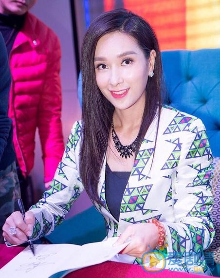 杨恭如活动照 杨恭如高清写真_杨恭如高清剧照