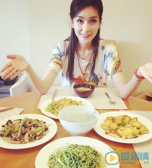 杨恭如生活照 杨恭如高清写真_杨恭如高清剧照