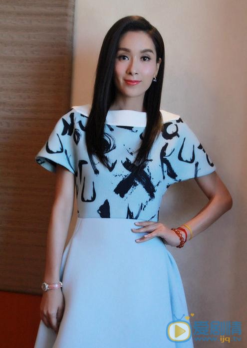 杨恭如《我和斐济有个约会》签售会 杨恭如高清写真_杨恭如高清剧照